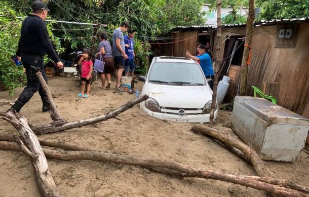 “Roslyn” deja tres muertos en Nayarit