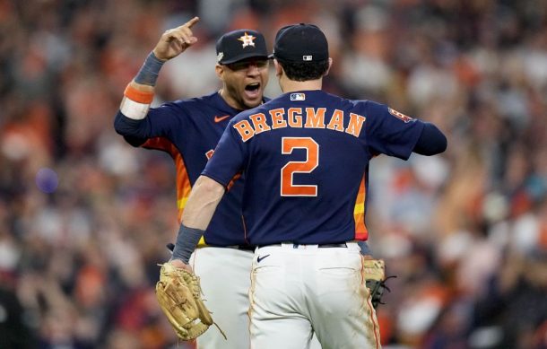 Astros se pone 2-0 sobre Yanquis rumbo a Serie Mundial