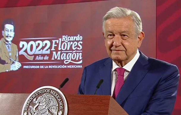 Insiste AMLO en que la marcha en defensa del INE debe llegar al Zócalo