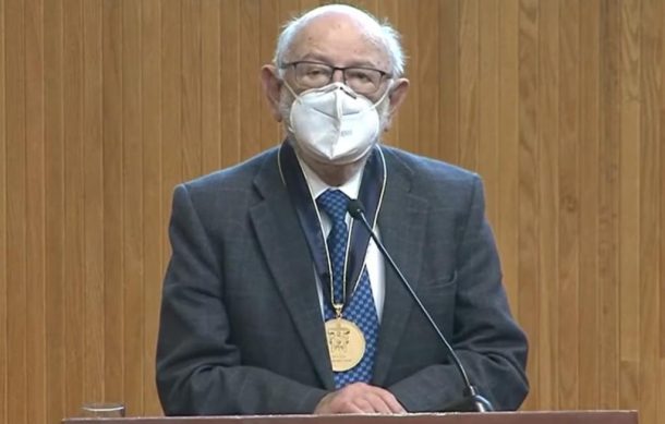 UdeG entrega a José Sarukhán el Doctorado Honoris Causa