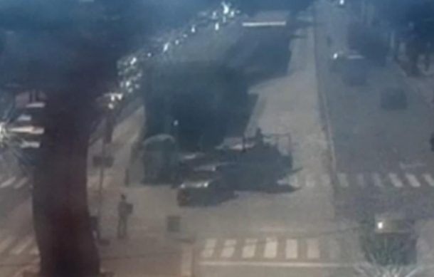 Patrulla de GN provocó accidente en Periférico y Calzada Independencia