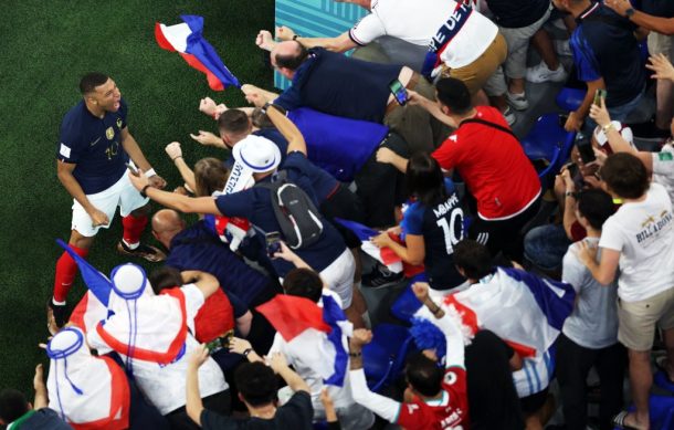 Francia vence 2-1 a Dinamarca y clasifica a segunda ronda del Mundial