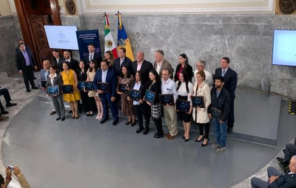 Entregan el Premio Estatal de Ciencia y Tecnología