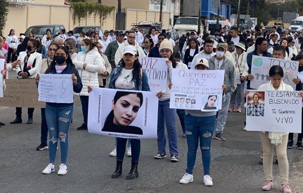 Vecinos de Colotlán bloquean la carretera por desaparición de familia