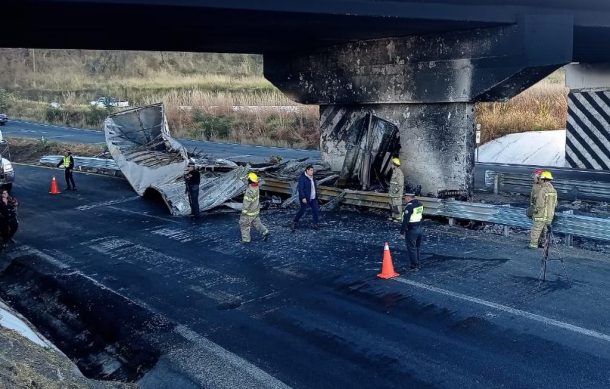 Accidente deja un muerto y atorón vial en carretera a Colima