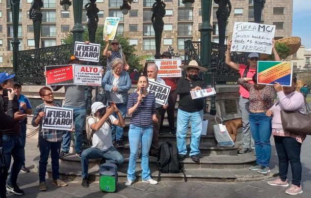 Ambientalistas protestan en GDL por la defensa de los árboles