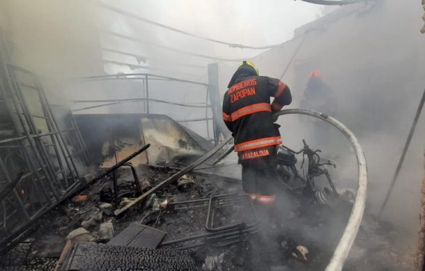 Incendio destruye finca en la colonia Mesa Colorada