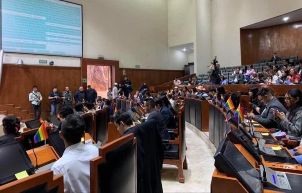 Realizan parlamento en el Congreso para la población LGBTTTI