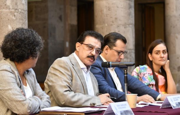 Denuncian despilfarro de recursos públicos en Guadalajara