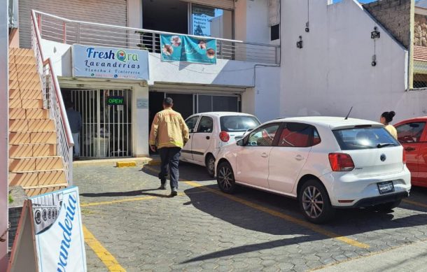 Liberan mano de mujer que quedó atrapada en máquina de galletas