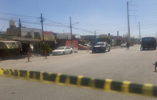 Asesinan a hombre al resistirse a robo en tienda abarrotes