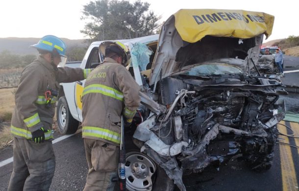 Mueren nueve personas en accidente carretero