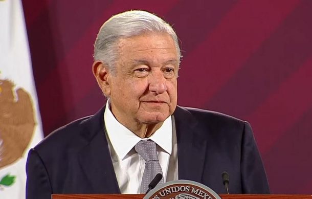 López Obrador reclama compensación con la que se retirarán consejeros del INE