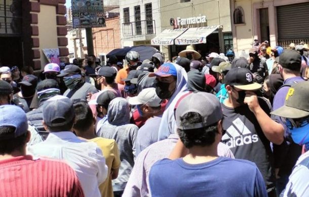 Habitantes de Teocaltiche exigen salida de la Policía Estatal del municipio