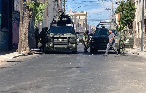 Realizan elementos federales diligencia en finca de la calle Hospital en GDL