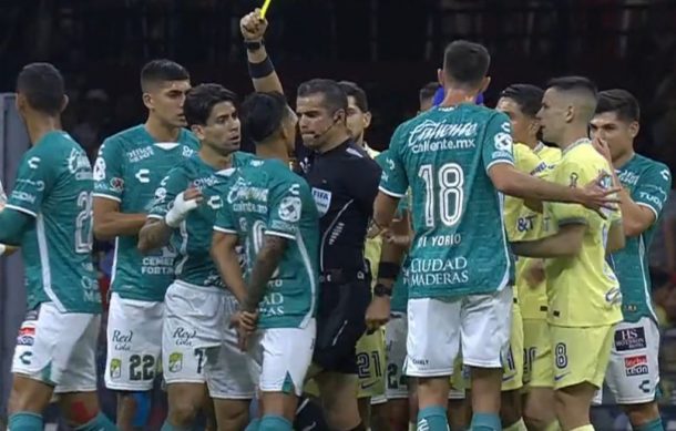 El árbitro Fernando Hernández es suspendido 12 partidos por agredir a un jugador