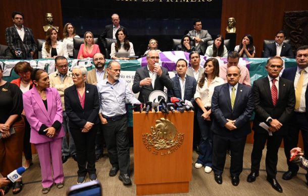 Oposición mantiene toma de tribuna en el Senado