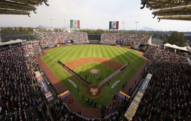 Padres vence a Gigantes 16-11 en juego en la CDMX