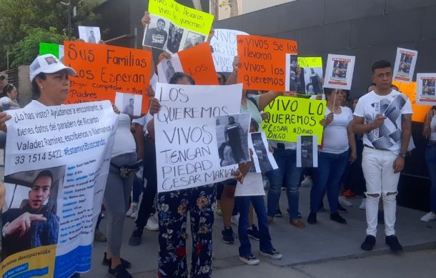 Localizan vivos a tres jóvenes secuestrados por un comando armado en autobaño de Tlajomulco