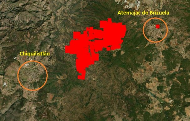 Combaten voraz incendio entre Chiqulistlán y Atemajac de Brizuela