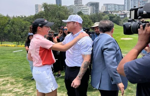 Canelo Álvarez juega golf y ayuda a fundación de Lorena Ochoa