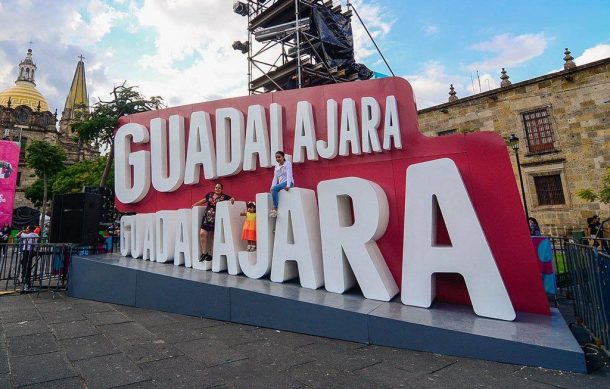 Tótem de la marca “Guadalajara, Guadalajara” no tiene licencia del INAH