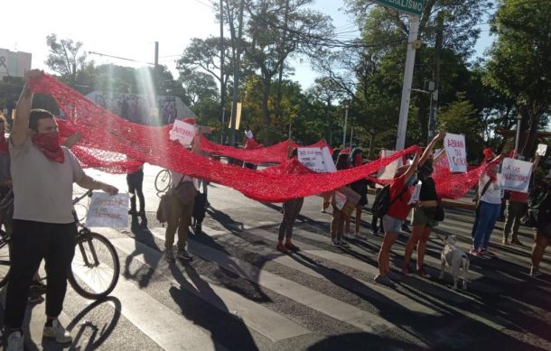 Se manifiestan grupos prozapatistas en el Centro de Guadalajara