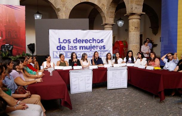 Políticas de nuevo unen fuerzas contra reforma electoral, acusan retroceso a paridad