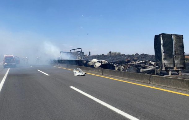 Analizan tres posibles causas del accidente en autopista a Lagos de Moreno