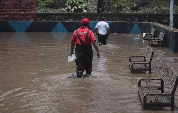 Reforzarán muros para contener agua del Arroyo Seco y El Garabato