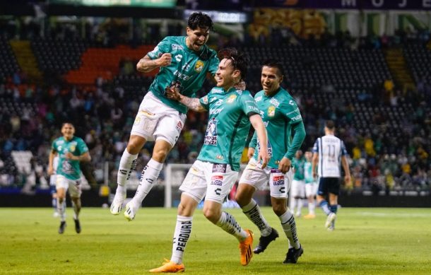 León propina goliza de 4-0 al Pachuca