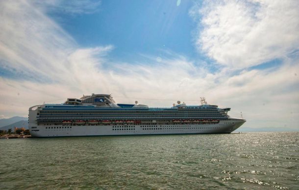 Aumenta la llegada de cruceros en Puerto Vallarta