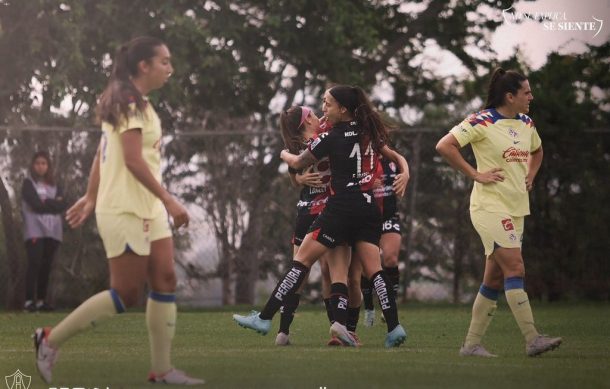 América femenil mantiene su paso perfecto al golear al Atlas por 5-1