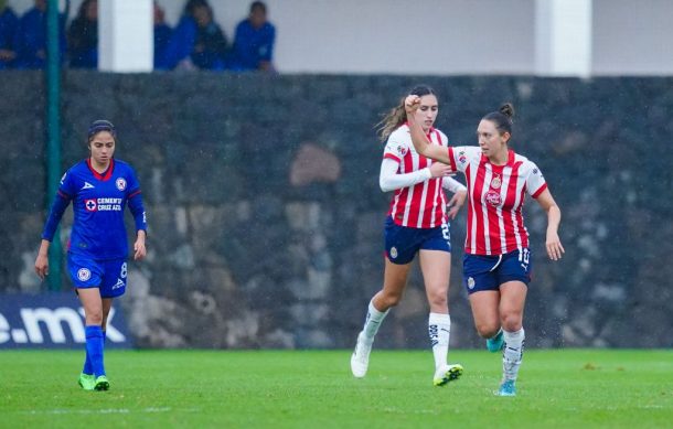 Vence Chivas femenil a Cruz Azul en autentica lluvia de goles