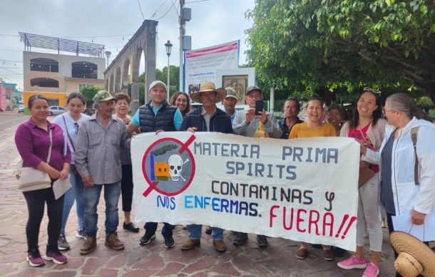 Protestan en Juanacatlán por contaminación que genera tequilera