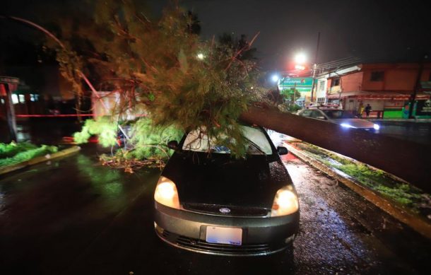 Lluvia deja inundaciones en Guadalajara y Zapopan