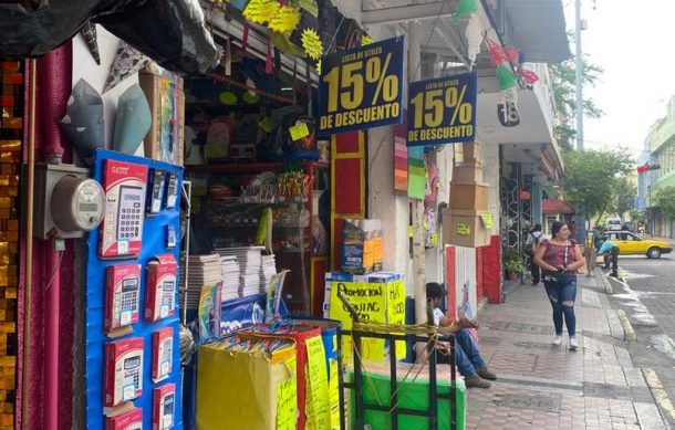 Lucen vacías las papelerías del Centro a días del inicio de clases