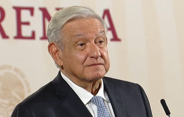 Arremete AMLO contra autoridades electorales