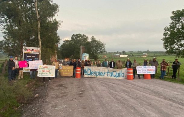 Estalla conflicto social en Tecolotlán por invasión de campos de berries y aguacate