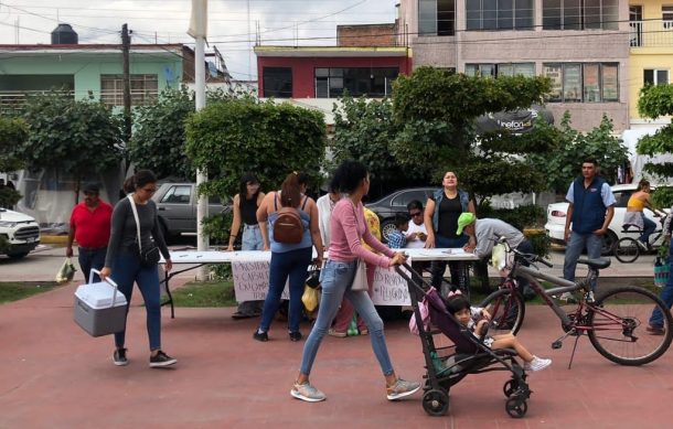 Recolectan firmas en Tala contra operación de recicladora de residuos peligrosos