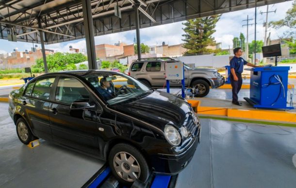 Automovilistas deberán seguir calendario de verificación