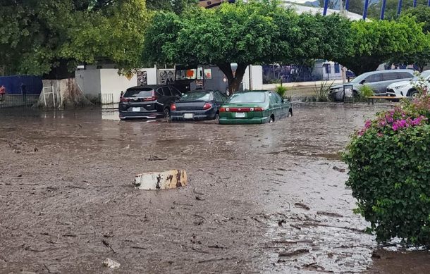 Seguirá cerrado el hospital de Autlán afectado por el paso de “Lidia”