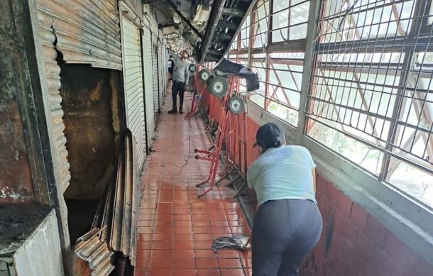 Termina saneamiento de zona afectada por incendio en San Juan de Dios