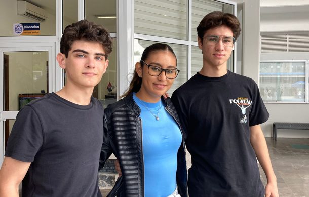 Unen talento tres adolescentes para apoyar a estudiantes sin acceso a computadoras