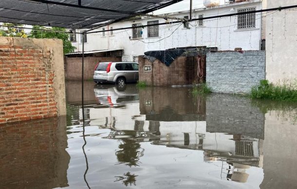 Nuevamente se inunda el fraccionamiento Geovillas La Arbolada de Tlajomulco