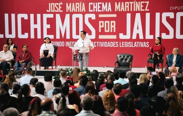 Rinde José María Martínez informe de actividades como diputado local