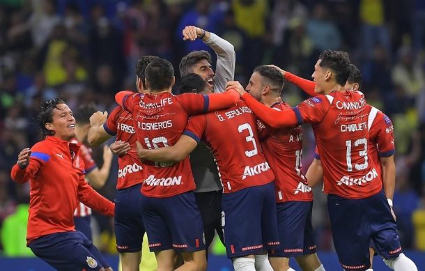 Chivas puso fin a su mala racha al golear 4-1 al Atlas en el clásico tapatío