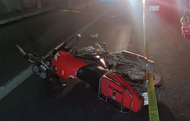 Muere motociclista por fuerte accidente en carretera a Saltillo