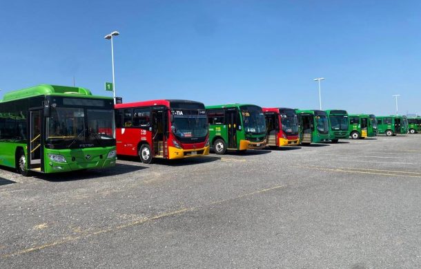 Entregan 500 camiones nuevos para el transporte público