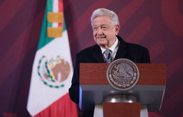 Que sí cumplirá con resolución del INE: López Obrador